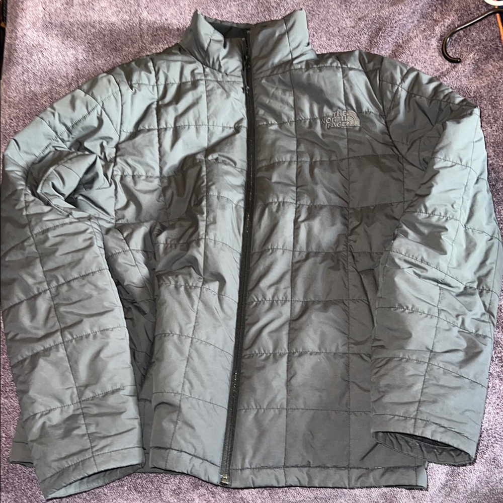 The North Face Lightweight Gray Puffer Coat with Full-Length Zipper